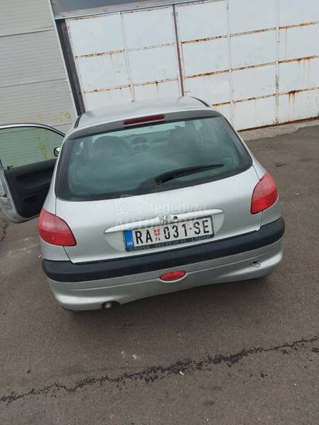 Peugeot 206 