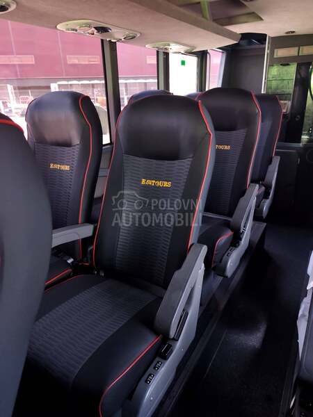 Vanhool T927
