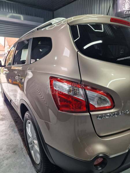 Nissan Qashqai + 2 CH