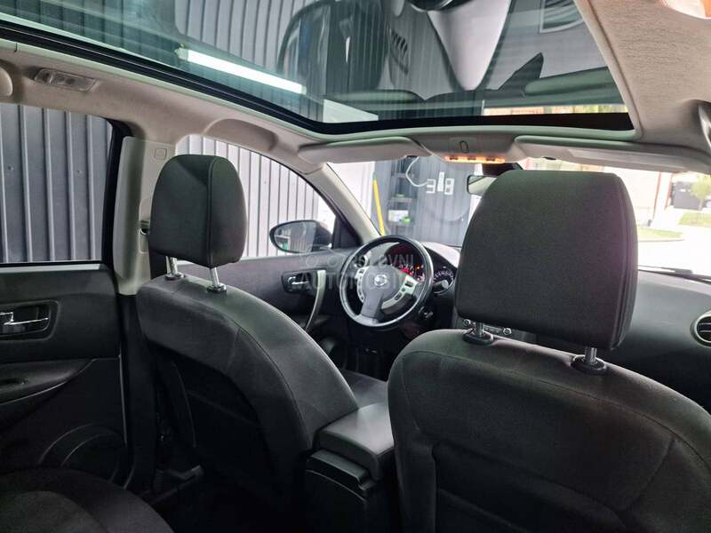 Nissan Qashqai + 2 CH