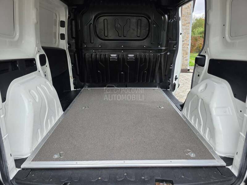 Opel Combo 1.3 MJT