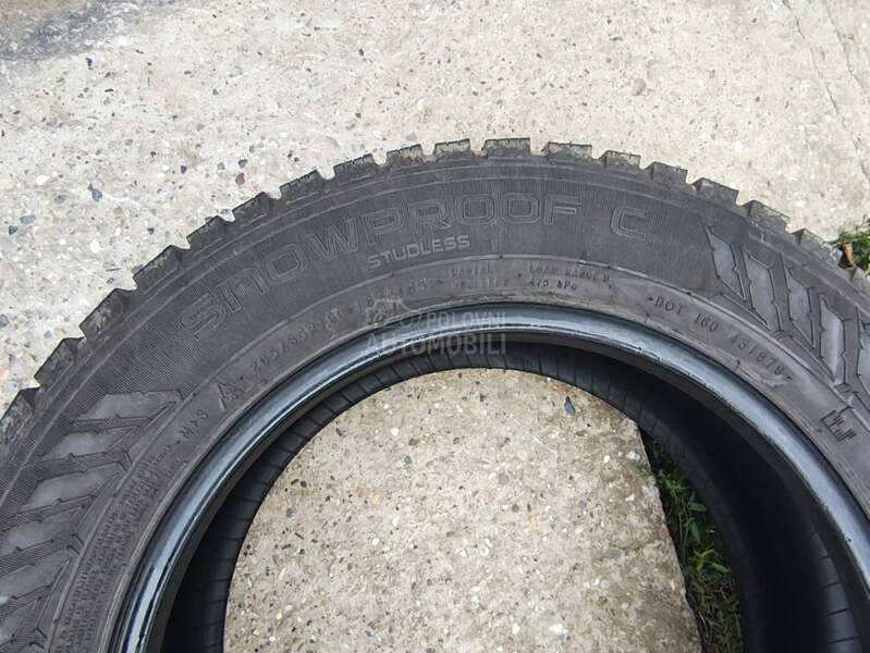 Nokian 205/65 R16 Zimska