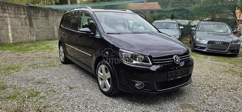 Volkswagen Touran 1,4 TSI HIGHLINE Volkswagen Touran 1,4 TSI HIGHLINE