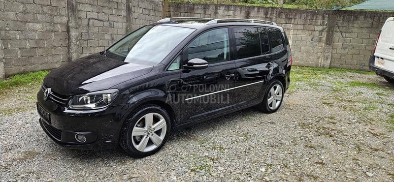 Volkswagen Touran 1,4 TSI HIGHLINE Volkswagen Touran 1,4 TSI HIGHLINE