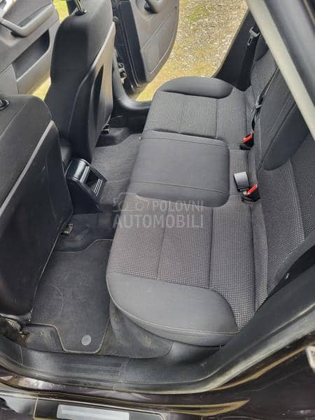 Audi A3 1.9Tdi dva seta guma