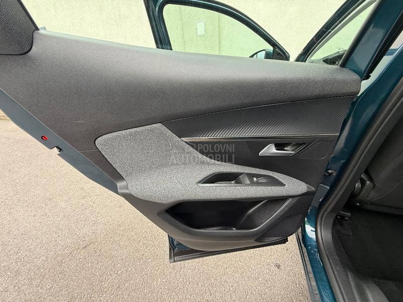 Peugeot 3008 1.5HDI/ACTIVE/AUT