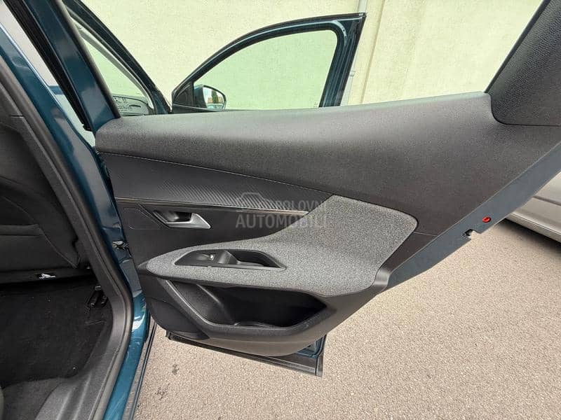 Peugeot 3008 1.5HDI/ACTIVE/AUT