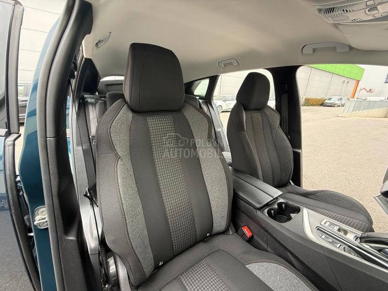 Peugeot 3008 1.5HDI/ACTIVE/AUT