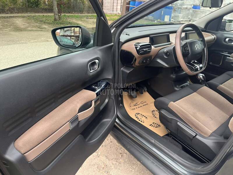 Citroen C4 Cactus 1.2 CH N o V