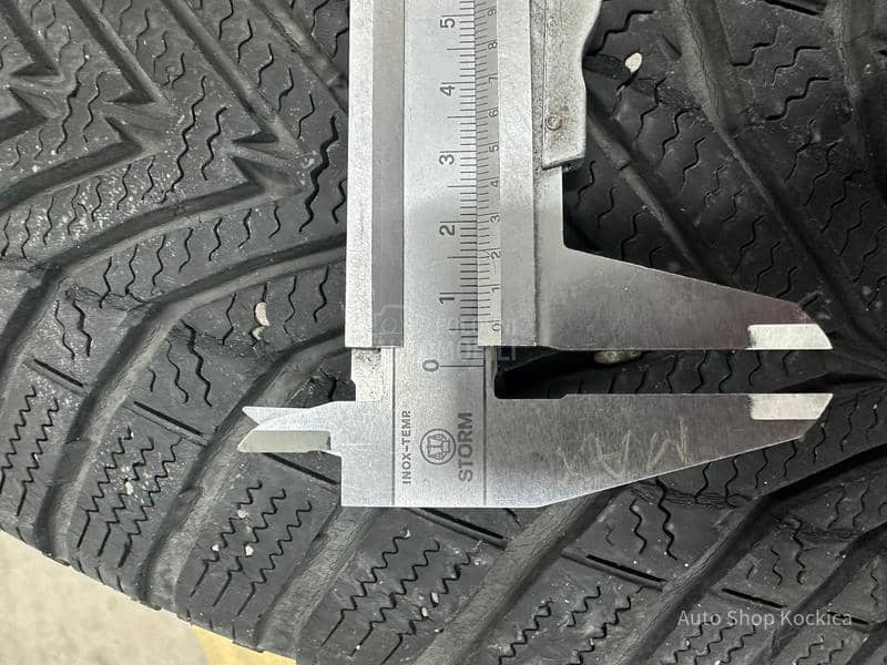 Vredestein 195/45 R16 Sve sezone