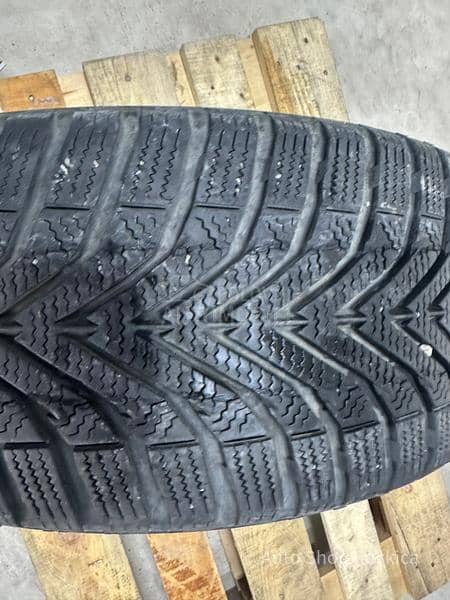 Vredestein 195/45 R16 Sve sezone