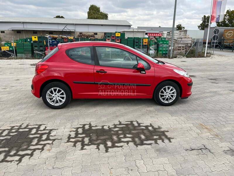Peugeot 207 1.4 xenon