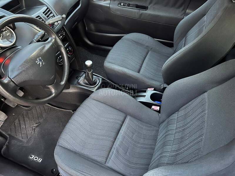 Peugeot 207 1.4 xenon