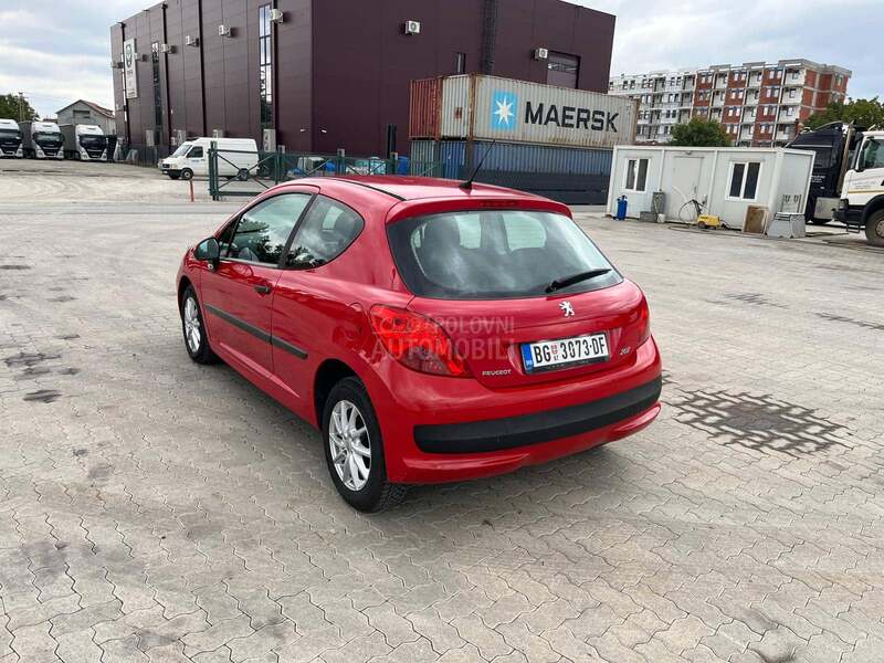Peugeot 207 1.4 xenon