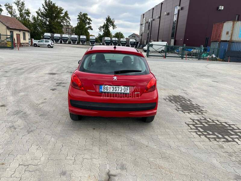 Peugeot 207 1.4 xenon