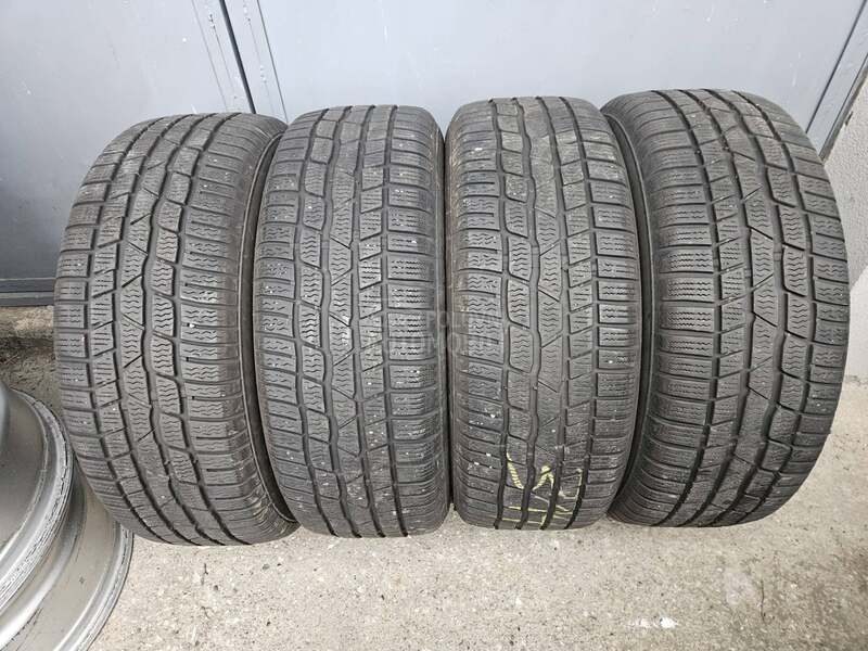 Continental 215/60 R16 Zimska