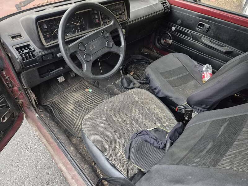Volkswagen Golf 1 1.6d
