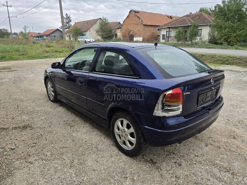 Opel Astra G 2.0