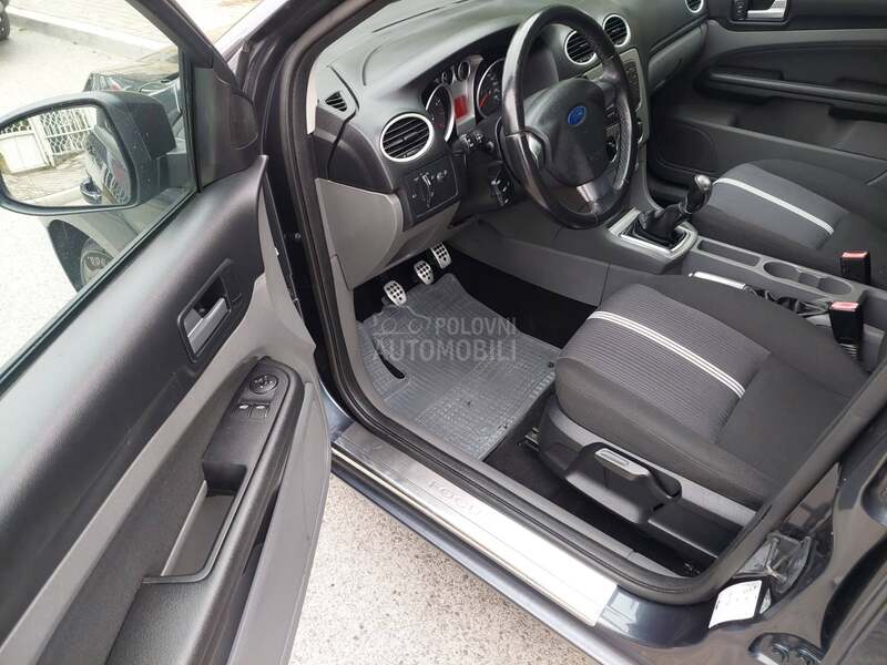Ford Focus REZERVISAN