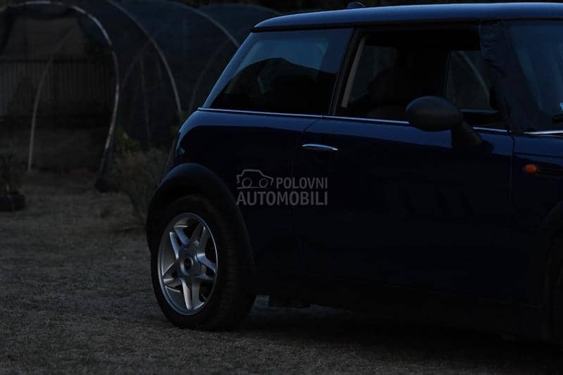 MINI One 1.6
