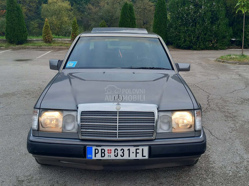 Mercedes Benz E 124 200E