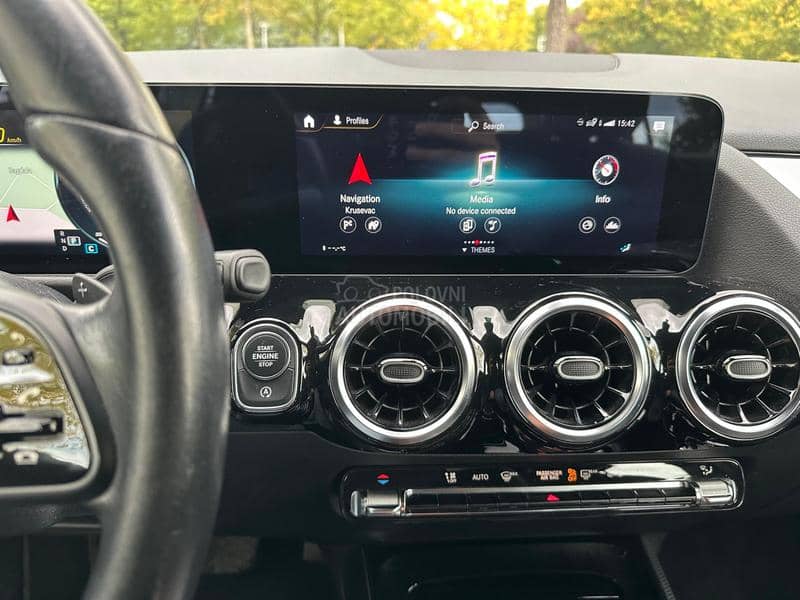 Mercedes Benz GLA 200 