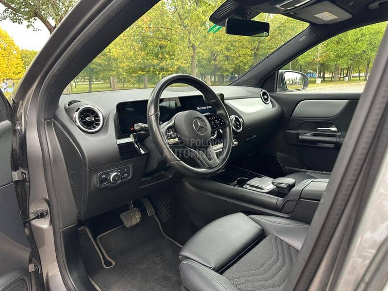 Mercedes Benz GLA 200 