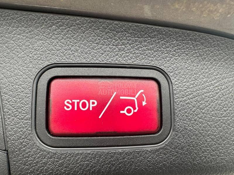 Mercedes Benz GLA 200 