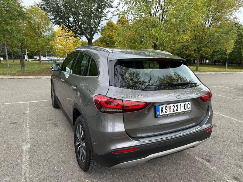 Mercedes Benz GLA 200 