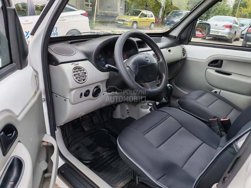 Nissan Kubistar n o v