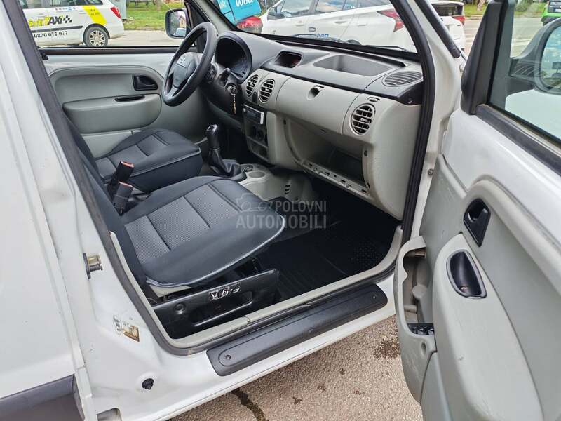 Nissan Kubistar n o v