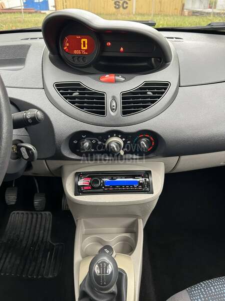 Renault Twingo 1.2 16v B E N Z I N