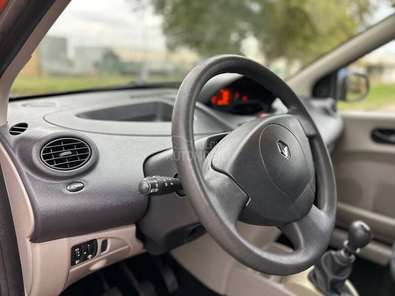 Renault Twingo 1.2 16v B E N Z I N