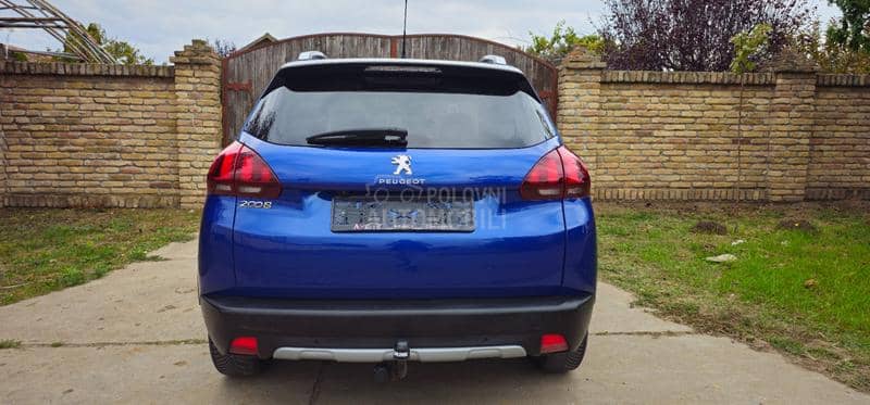 Peugeot 2008 1.2 BEN ALLURE Peugeot 2008 1.2 BEN ALLURE