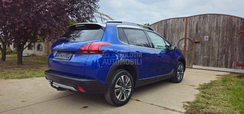 Peugeot 2008 1.2 BEN ALLURE Peugeot 2008 1.2 BEN ALLURE