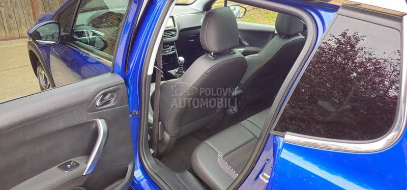 Peugeot 2008 1.2 BEN ALLURE Peugeot 2008 1.2 BEN ALLURE