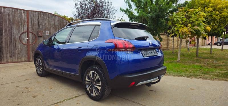 Peugeot 2008 1.2 BEN ALLURE Peugeot 2008 1.2 BEN ALLURE