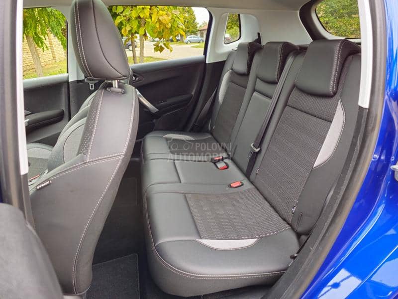 Peugeot 2008 1.2 BEN ALLURE Peugeot 2008 1.2 BEN ALLURE