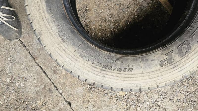 Dunlop 215/75 R17.5 Zimska