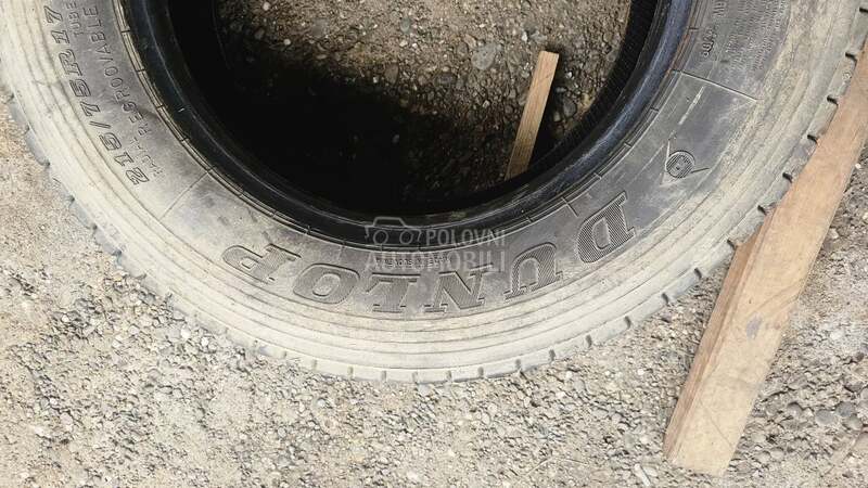 Dunlop 215/75 R17.5 Zimska