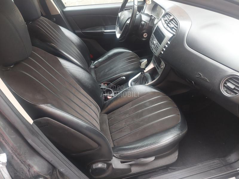 Lancia Delta 2.0 JTD