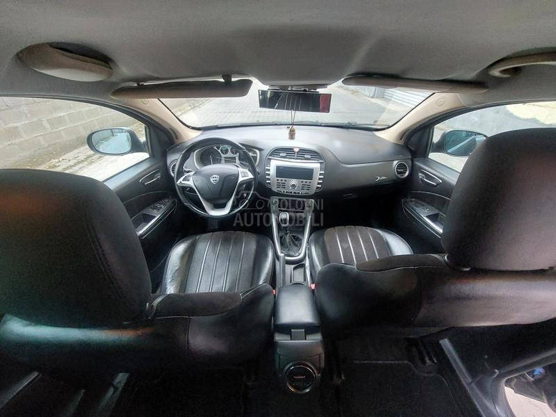 Lancia Delta 2.0 JTD