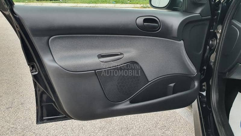 Peugeot 206 plus 1.4, hdi. d.i.z.e.l.