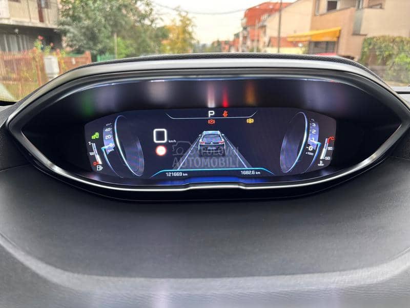 Peugeot 5008 ALLURE/PAN0/0PIS