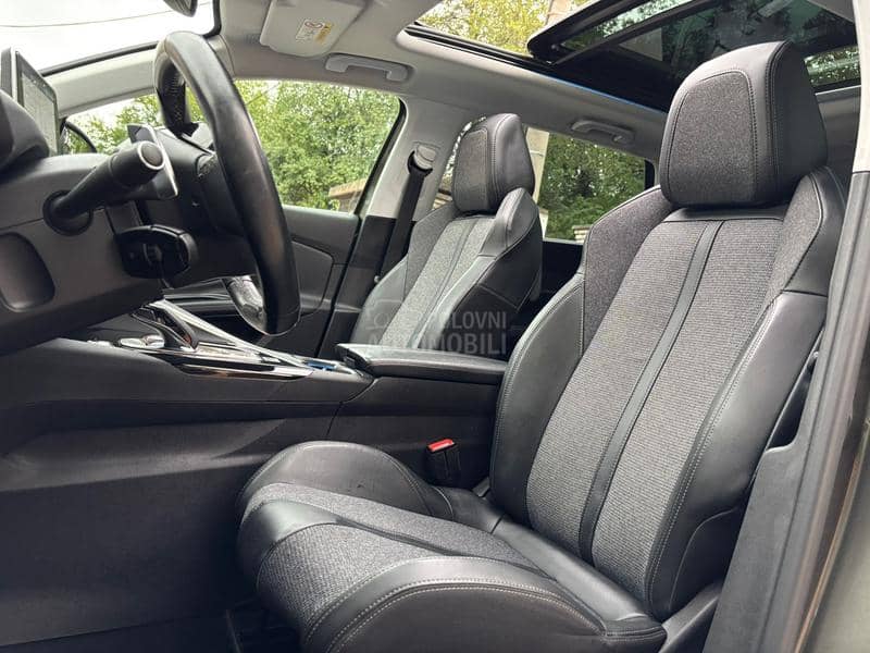 Peugeot 5008 ALLURE/PAN0/0PIS
