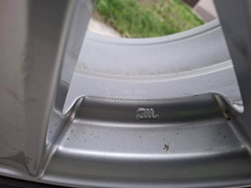 Hankook 225/55 R16 Zimska