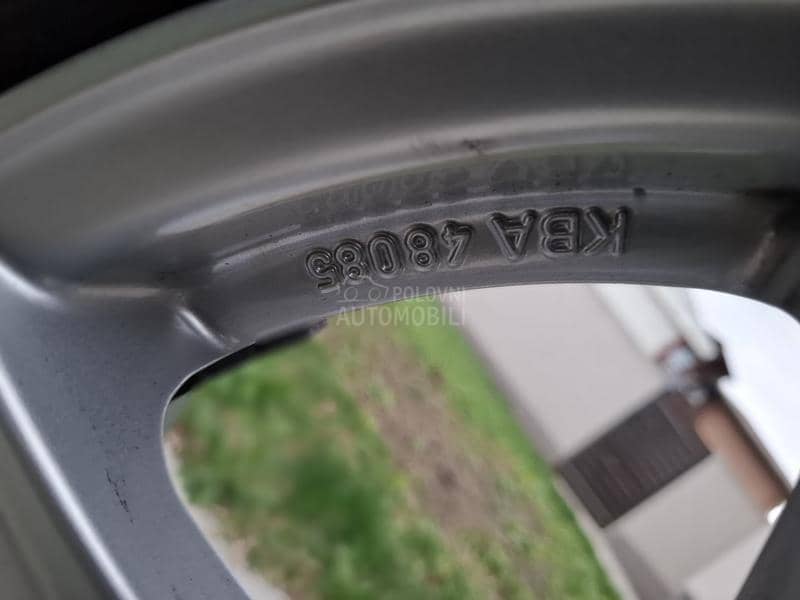 Hankook 225/55 R16 Zimska