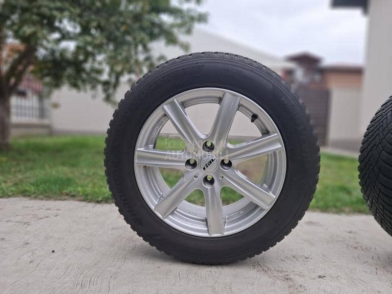 Hankook 225/55 R16 Zimska