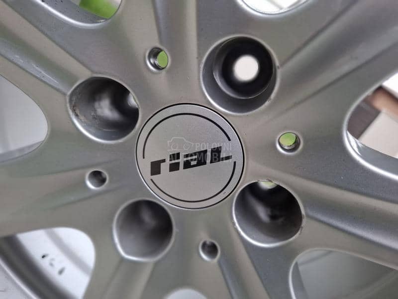 Hankook 225/55 R16 Zimska