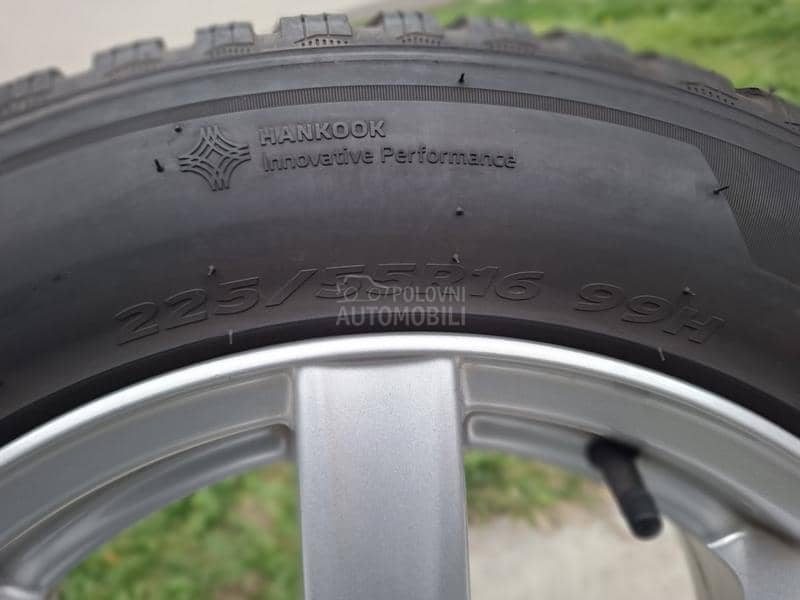 Hankook 225/55 R16 Zimska